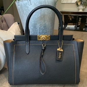 Coach Troupe Carryall 35